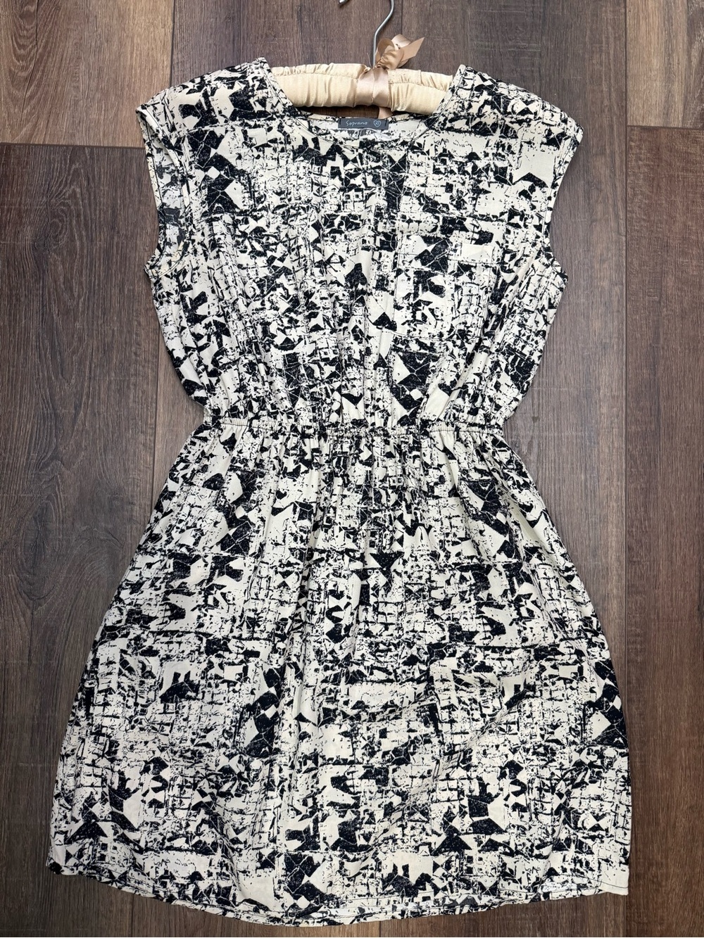 Soprano abstract mini dress flowy lightweight black cream xs